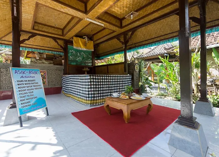Guest house Asik Bali House 2*