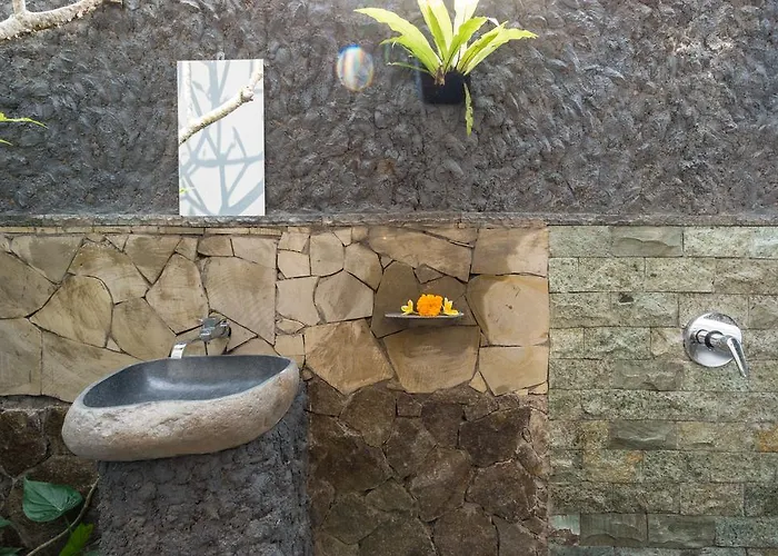Asik Bali House 2*